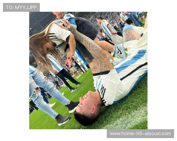 切尔西恩佐偏前位置远射破门技术细腻，打破赛场束缚